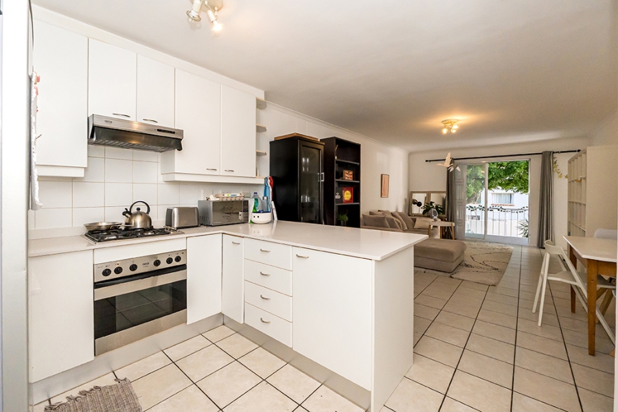 To Let 2 Bedroom Property for Rent in Oranjezicht Western Cape